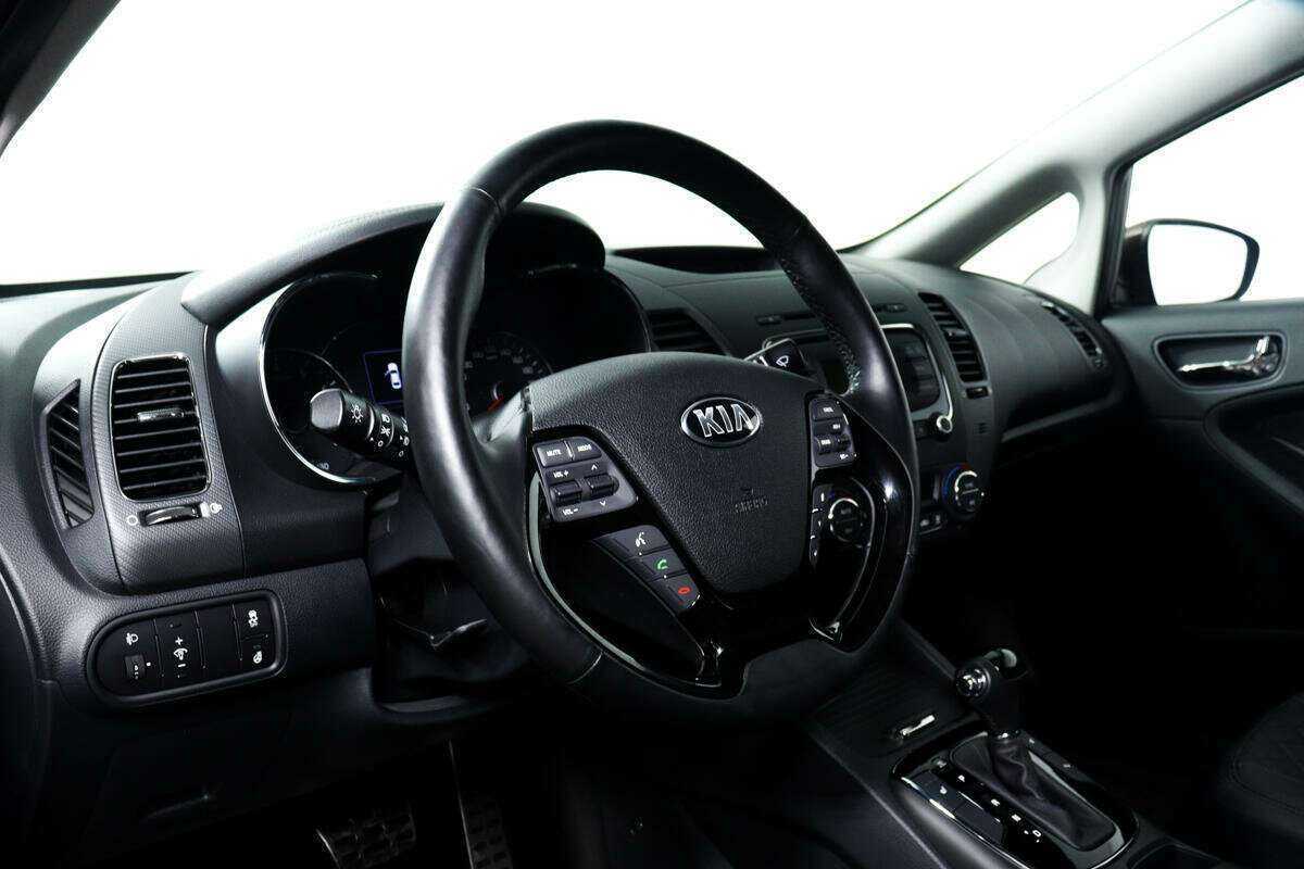 Купить Kia Cerato с пробегом. Фото: #11
