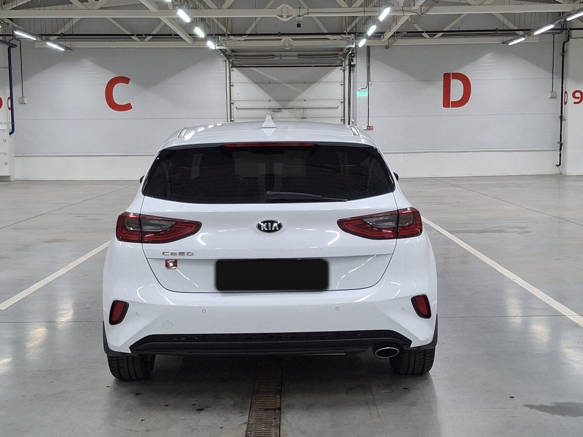 Купить Kia Ceed с пробегом. Фото: #5
