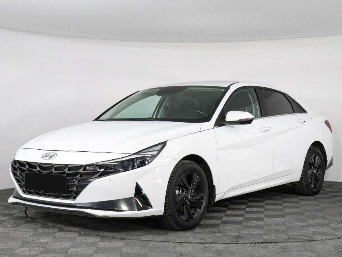 Купить Hyundai Elantra с пробегом. Посмотреть фото