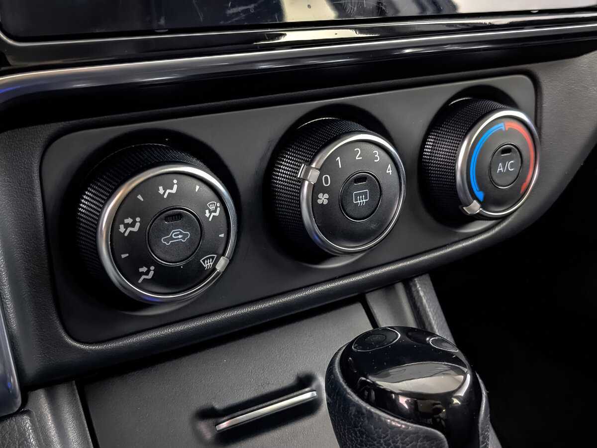 Купить Toyota Corolla с пробегом. Фото: #16