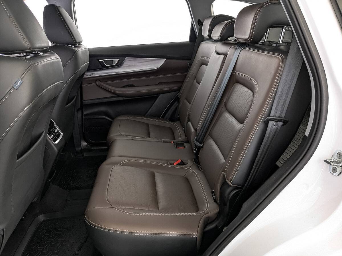 Купить Chery Tiggo 8 Pro с пробегом. Фото: #17