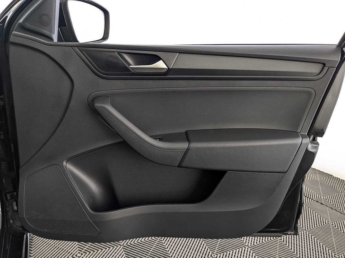 Купить Volkswagen Polo с пробегом. Фото: #22