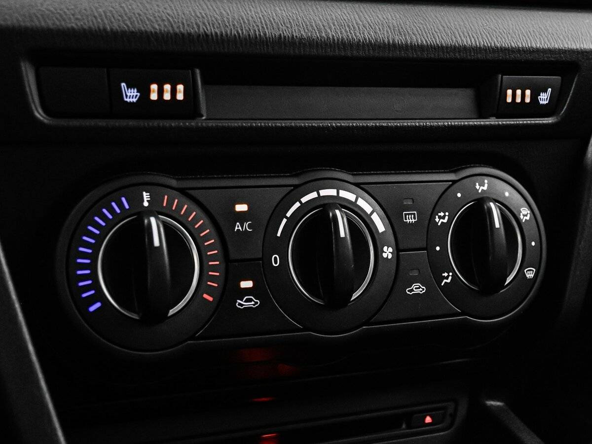 Купить Mazda 3 с пробегом. Фото: #14