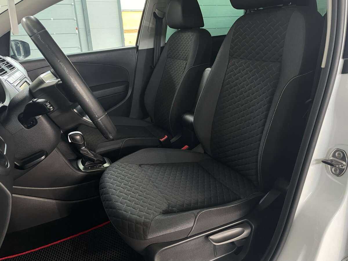 Купить Volkswagen Polo с пробегом. Фото: #10