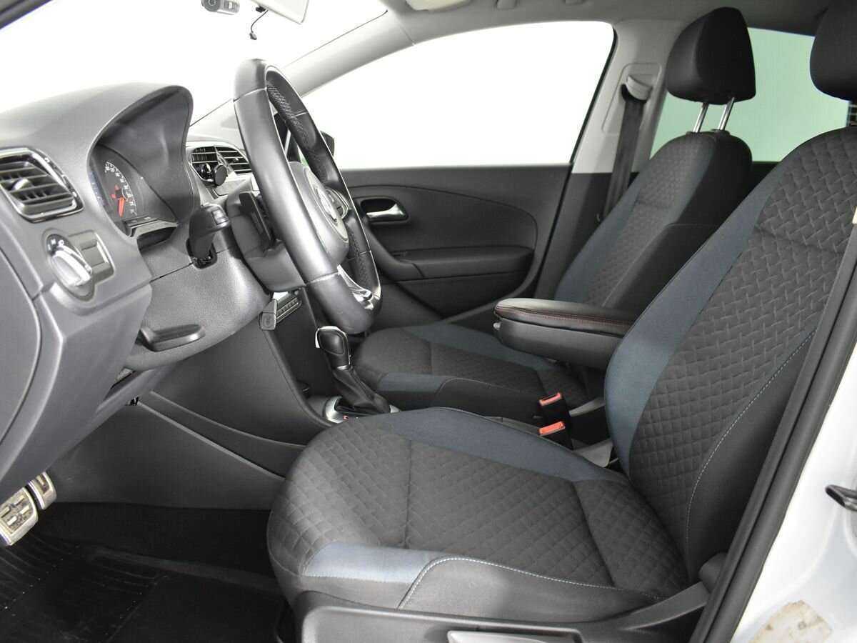 Купить Volkswagen Polo с пробегом. Фото: #7