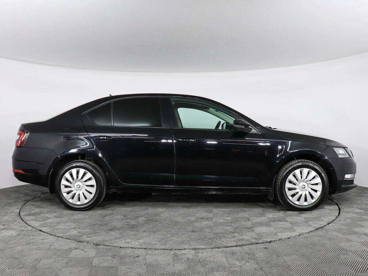 Купить Skoda Octavia с пробегом. Фото: #3