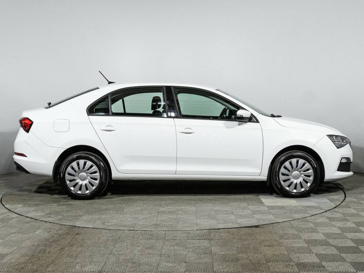Купить Skoda Rapid с пробегом. Фото: #3