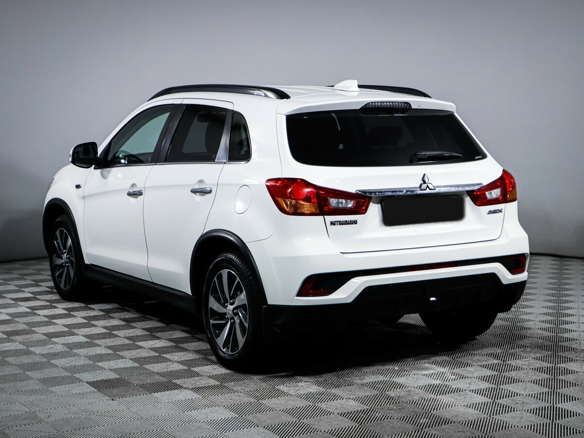 Купить Mitsubishi ASX с пробегом. Фото: #5