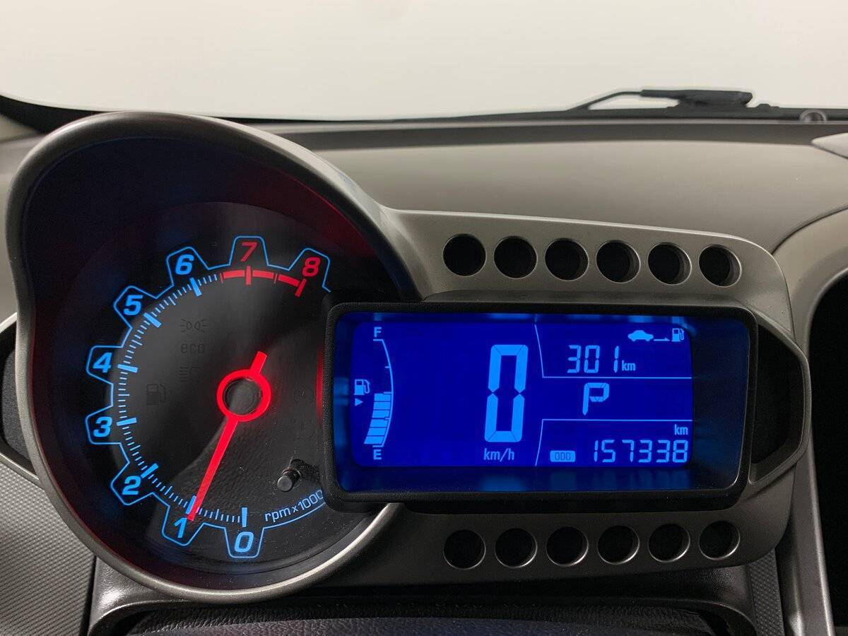 Купить Chevrolet Aveo с пробегом. Фото: #13