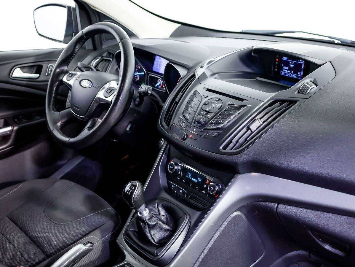Купить Ford Kuga с пробегом. Фото: #15
