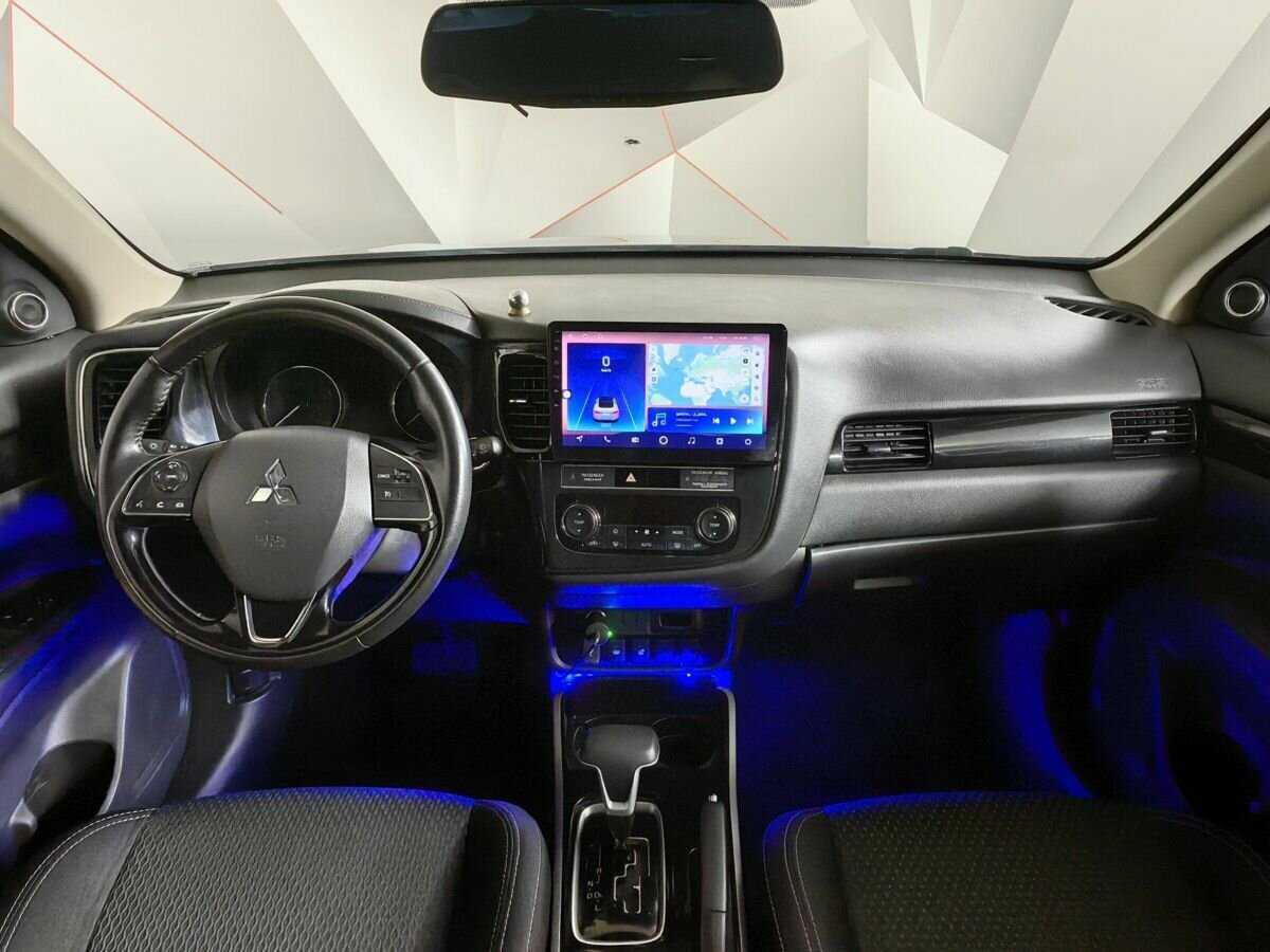 Купить Mitsubishi Outlander с пробегом. Фото: #9
