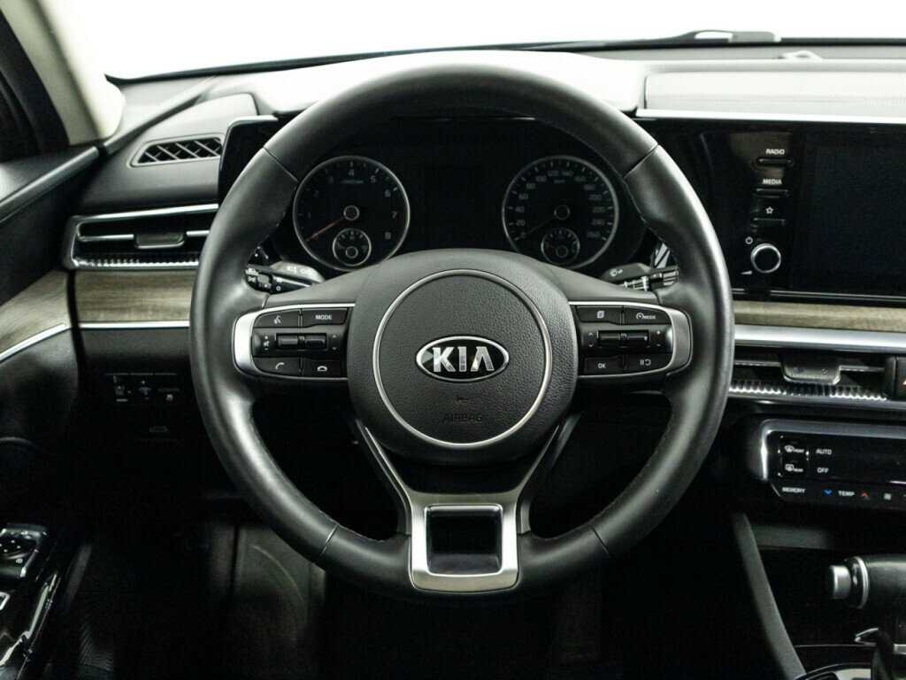 Купить Kia K5 с пробегом. Фото: #20
