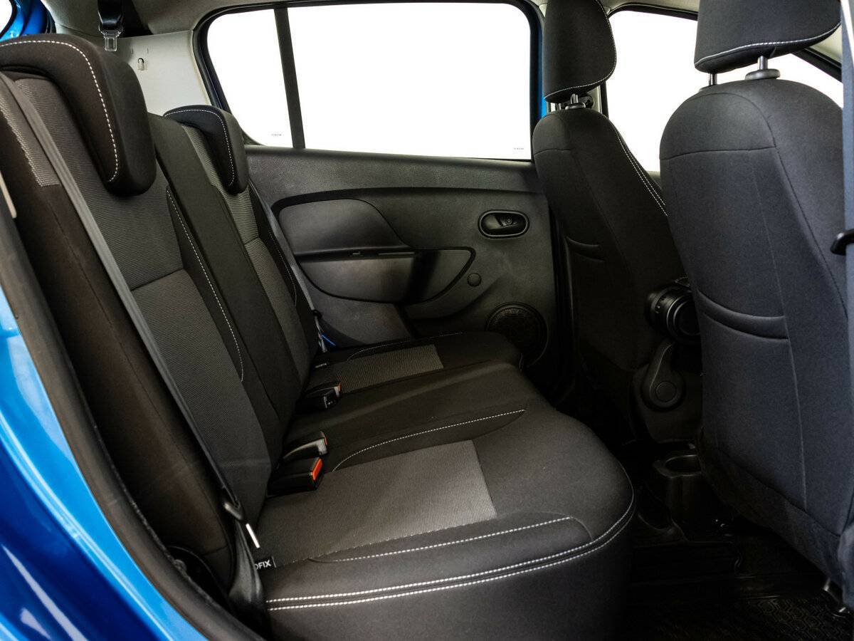 Купить Renault Sandero с пробегом. Фото: #14