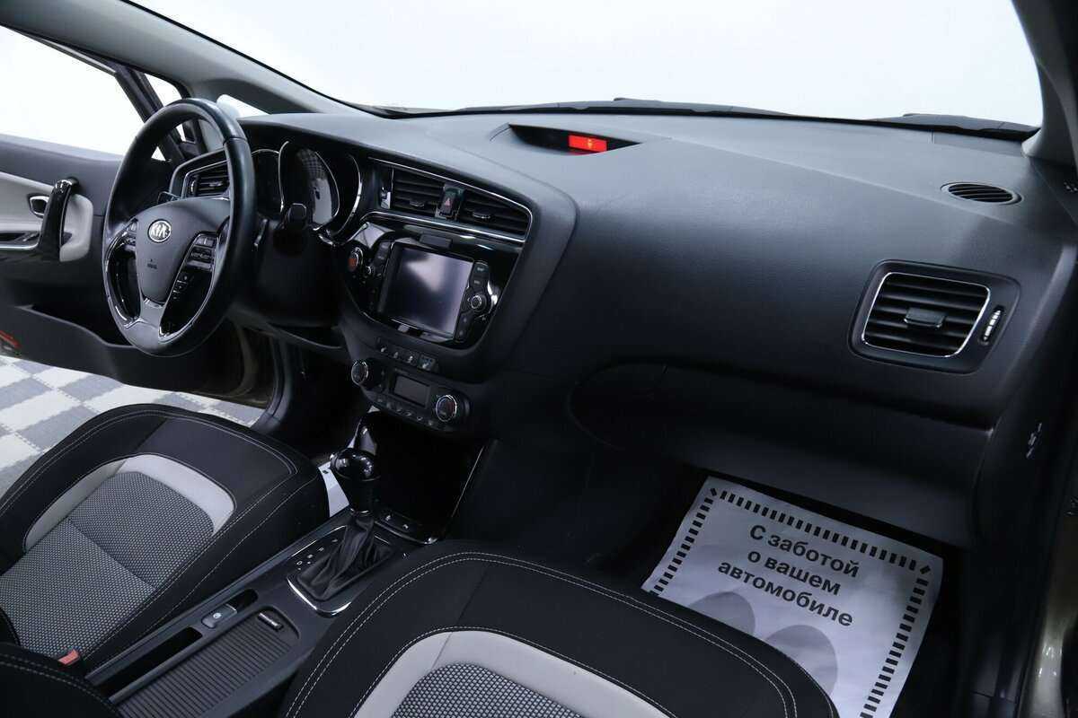 Купить Kia Ceed с пробегом. Фото: #15