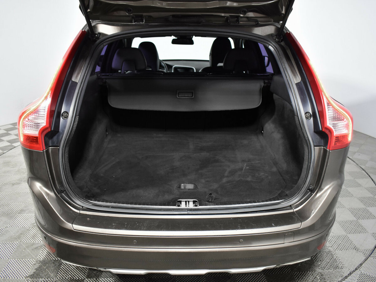 Купить Volvo XC60 с пробегом. Фото: #21