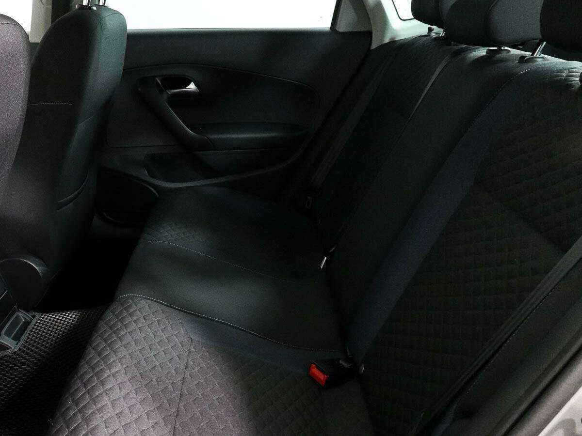 Купить Volkswagen Polo с пробегом. Фото: #7