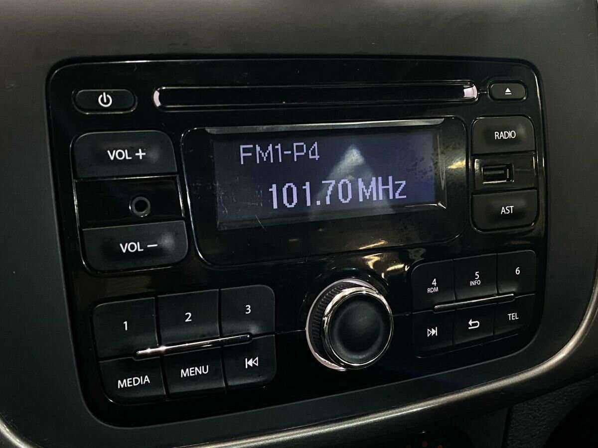 Купить Renault Logan с пробегом. Фото: #12