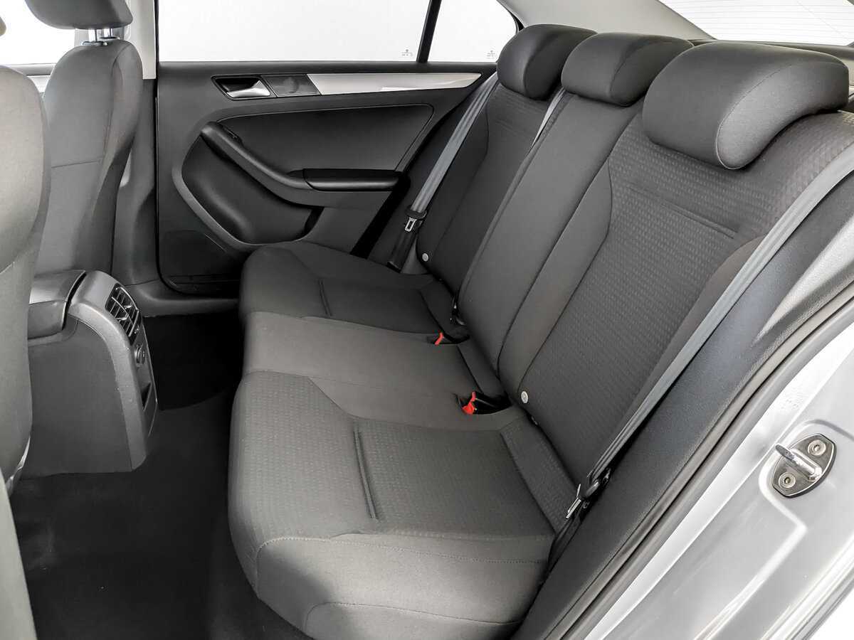 Купить Volkswagen Jetta с пробегом. Фото: #11