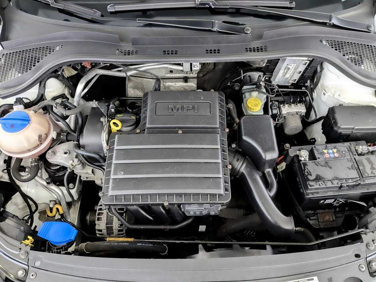 Купить Skoda Rapid с пробегом. Фото: #8