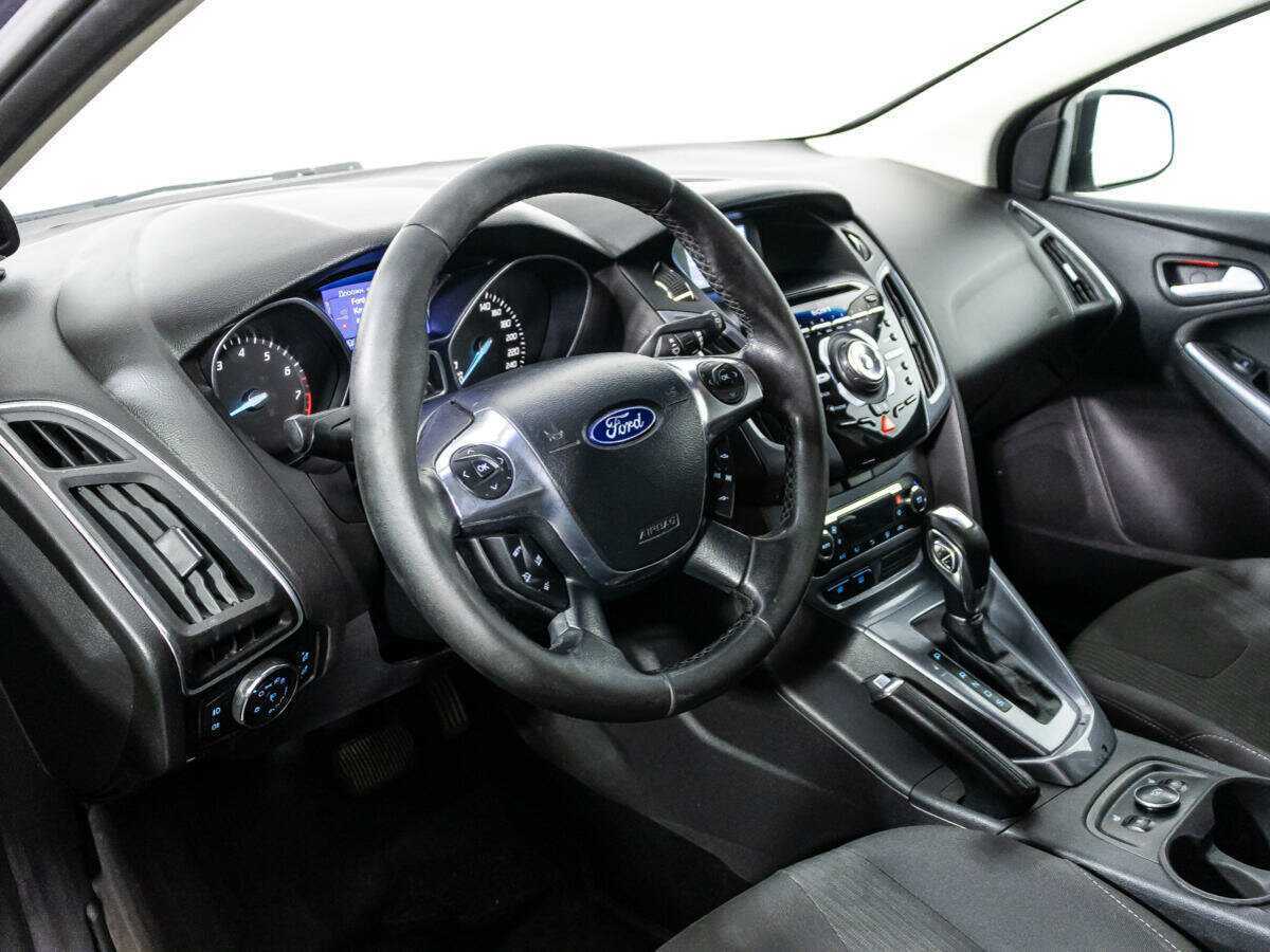 Купить Ford Focus с пробегом. Фото: #10