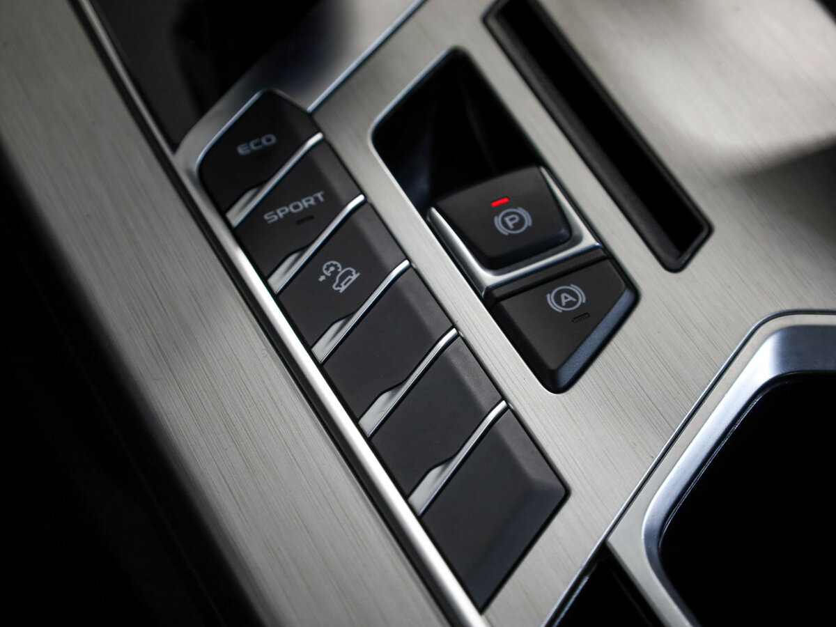 Купить Geely Coolray с пробегом. Фото: #23