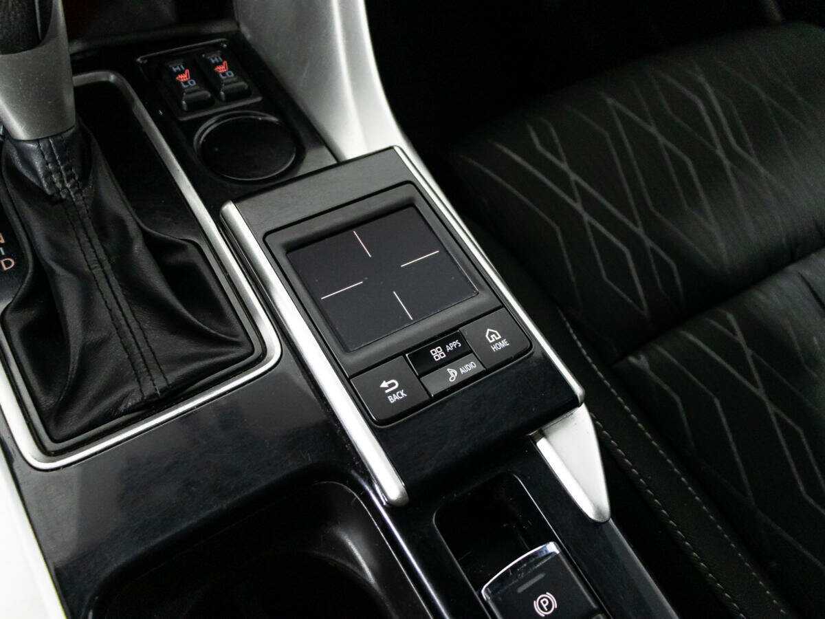 Купить Mitsubishi Eclipse Cross с пробегом. Фото: #16