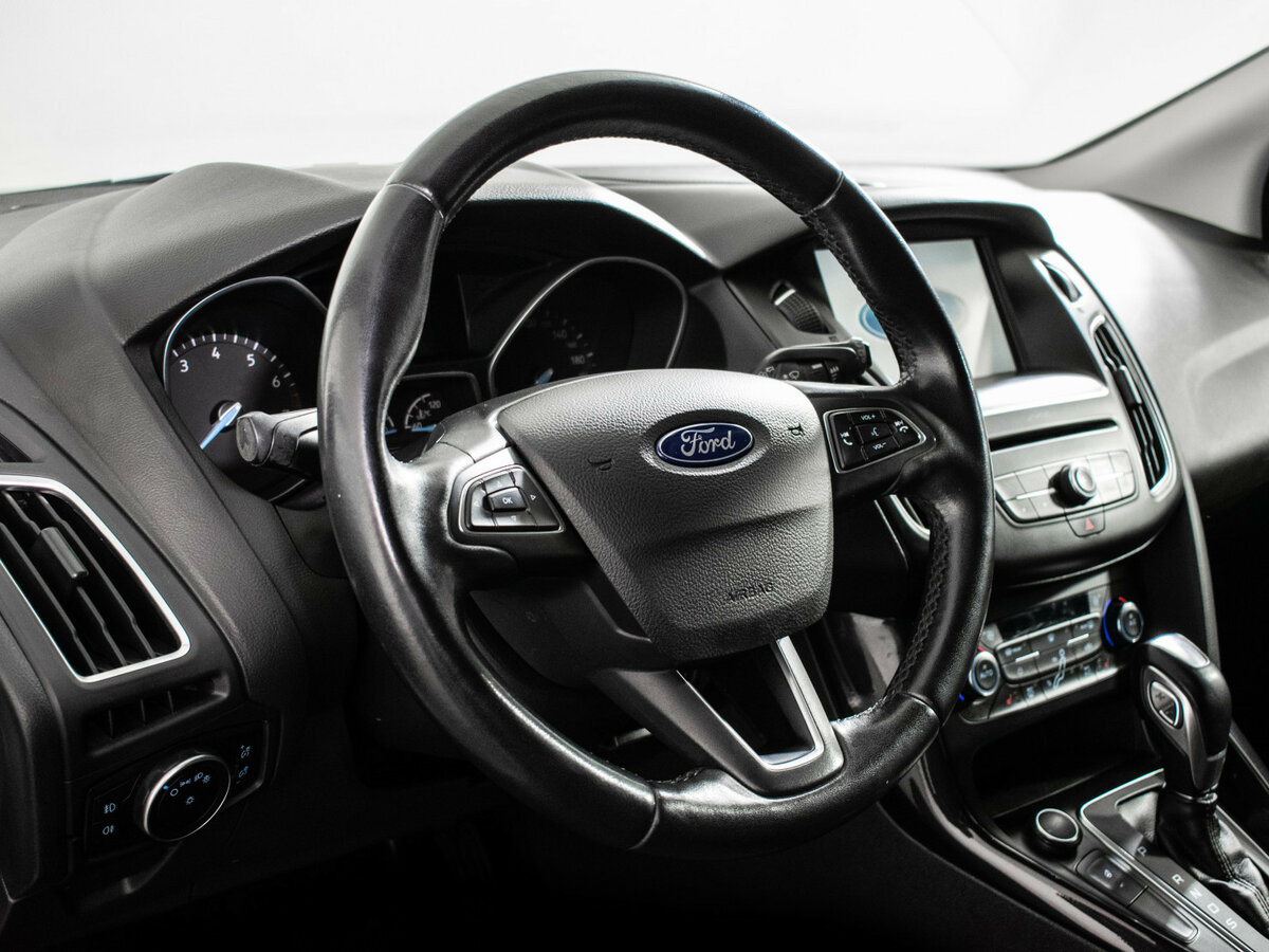 Купить Ford Focus с пробегом. Фото: #10