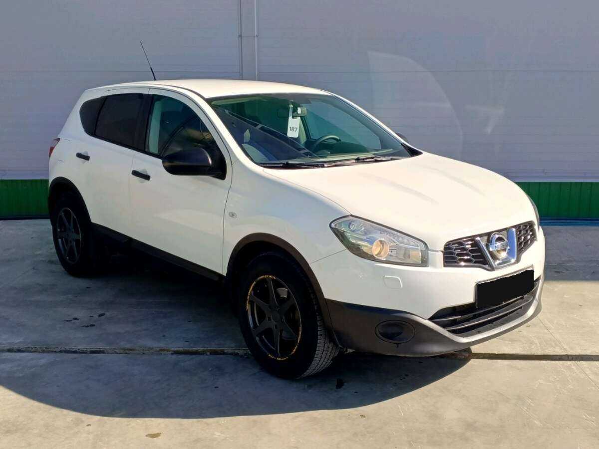 Купить Nissan Qashqai с пробегом. Фото: #2