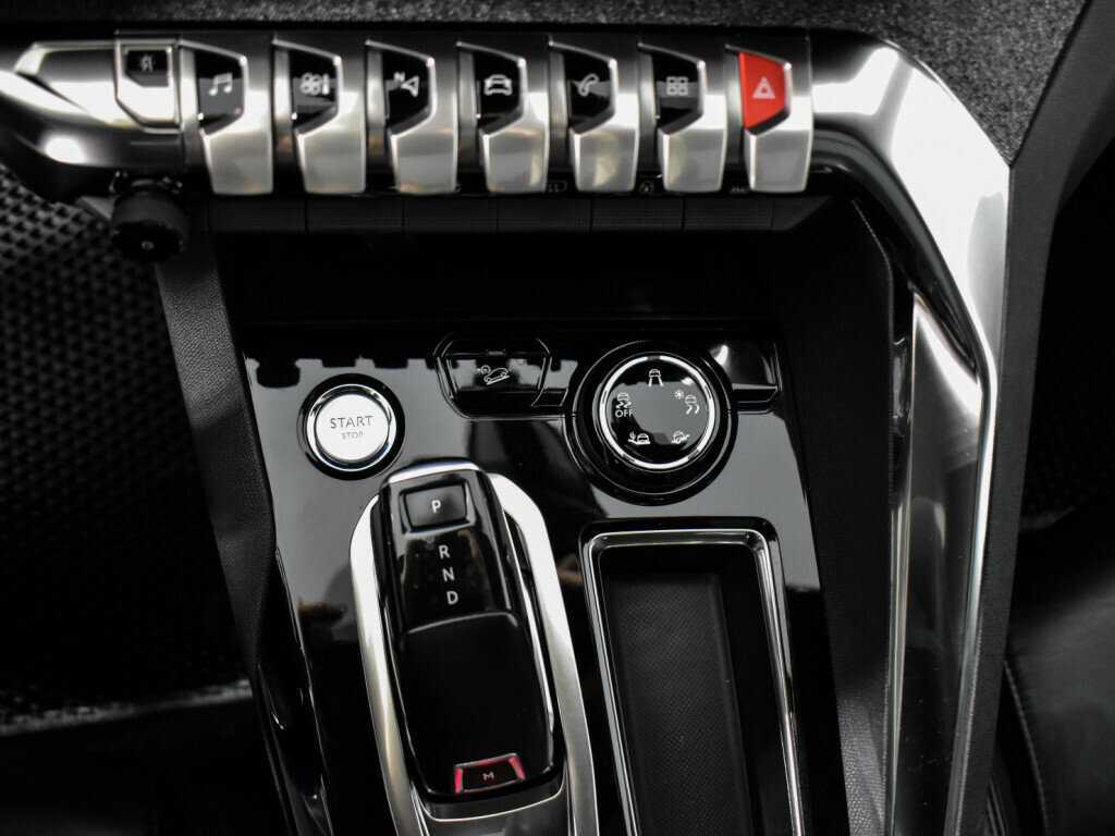 Купить Peugeot 3008 с пробегом. Фото: #13