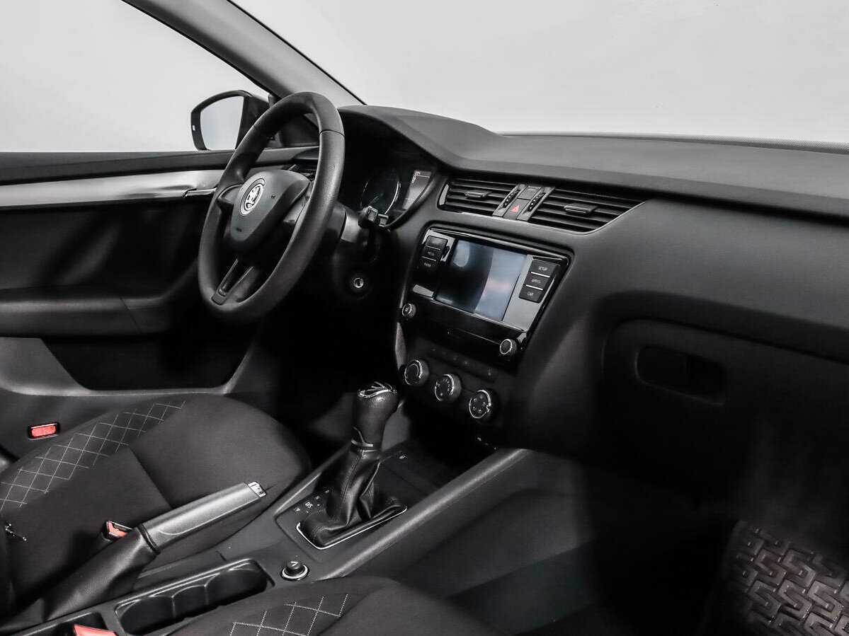 Купить Skoda Octavia с пробегом. Фото: #10