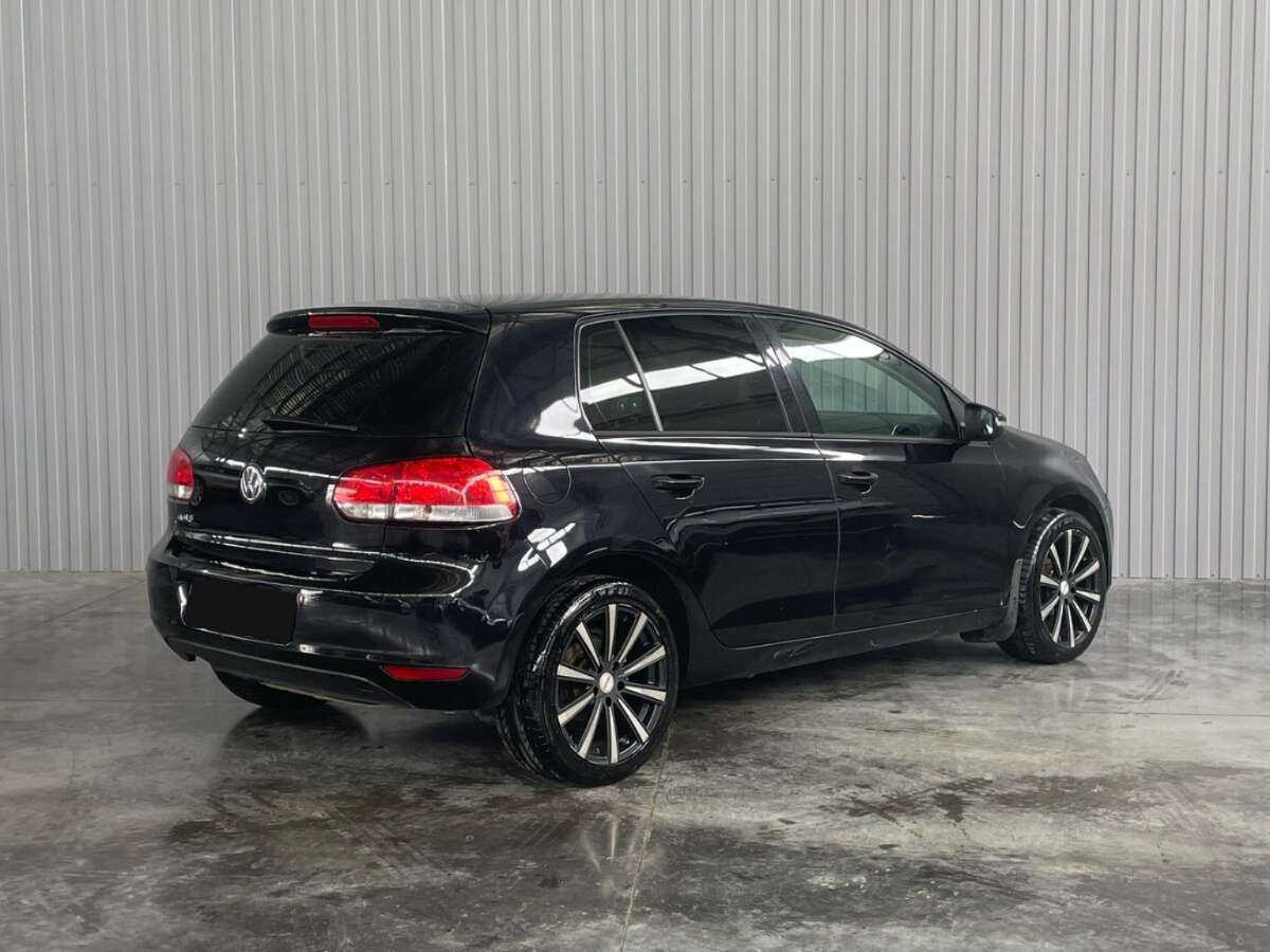 Купить Volkswagen Golf с пробегом. Фото: #4