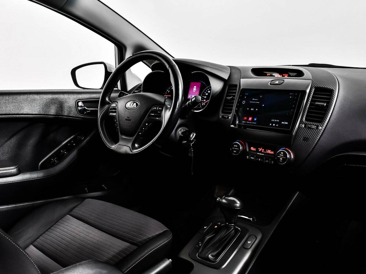 Купить Kia Cerato с пробегом. Фото: #10