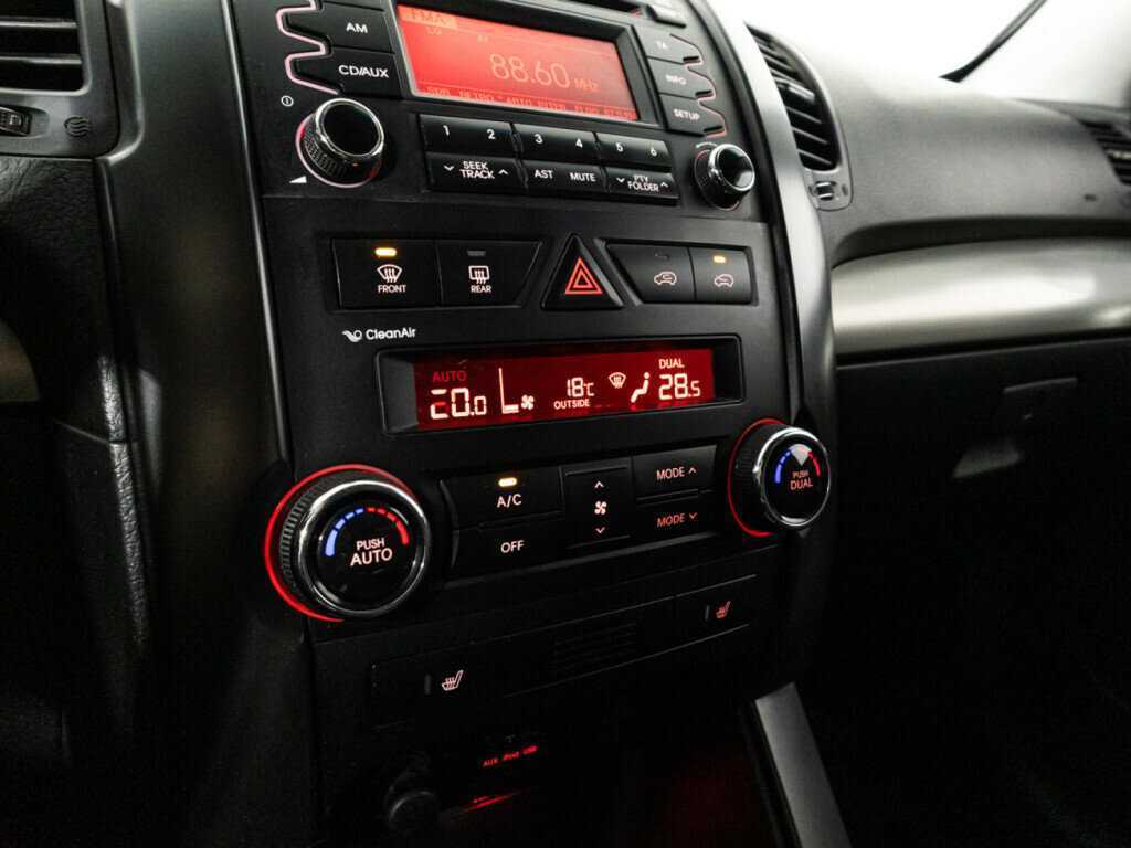 Купить Kia Sorento с пробегом. Фото: #14