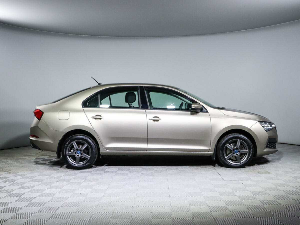 Купить Skoda Rapid с пробегом. Фото: #3