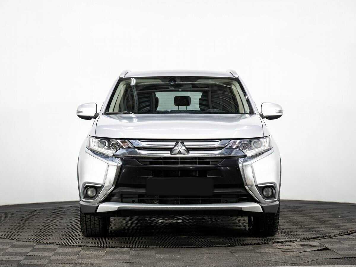 Купить Mitsubishi Outlander с пробегом. Фото: #1