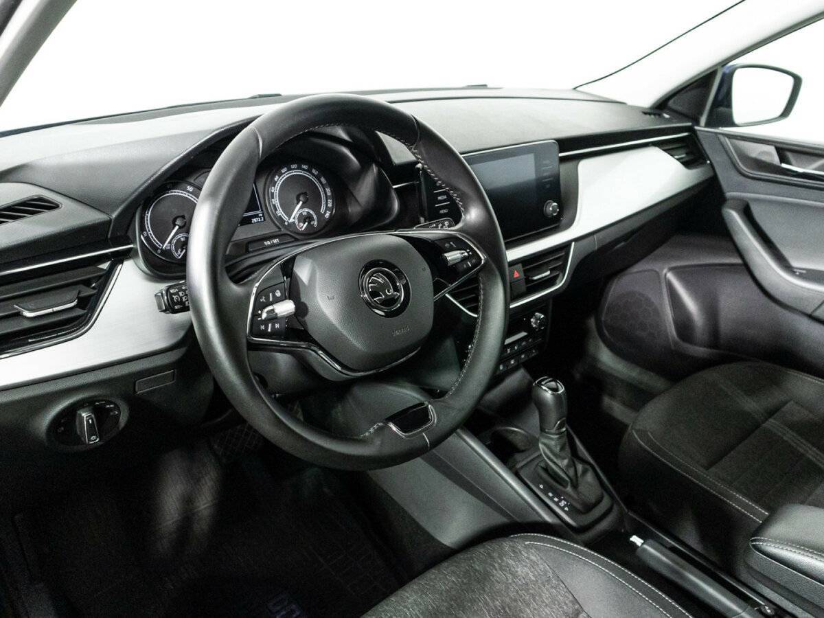 Купить Skoda Rapid с пробегом. Фото: #10