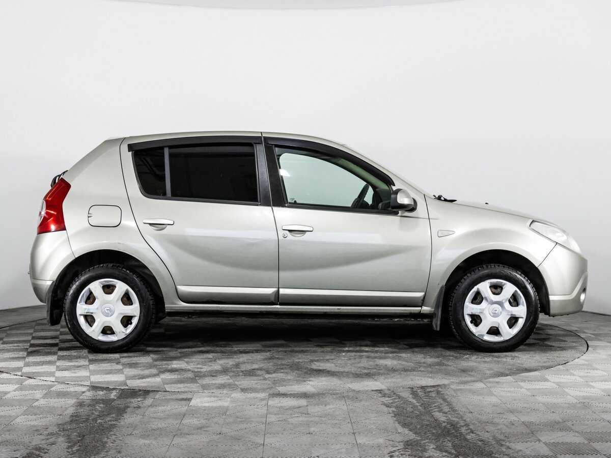 Купить Renault Sandero с пробегом. Фото: #3