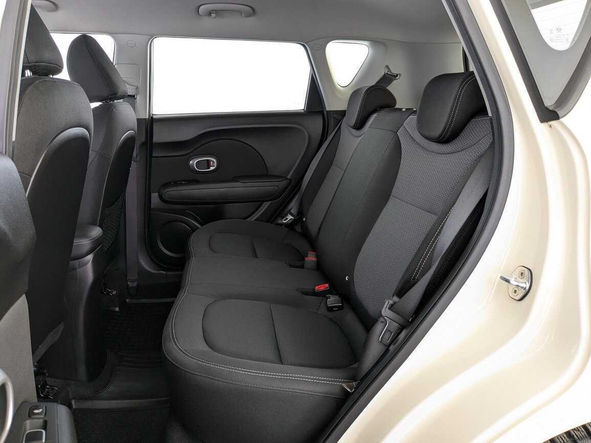 Купить Kia Soul с пробегом. Фото: #9