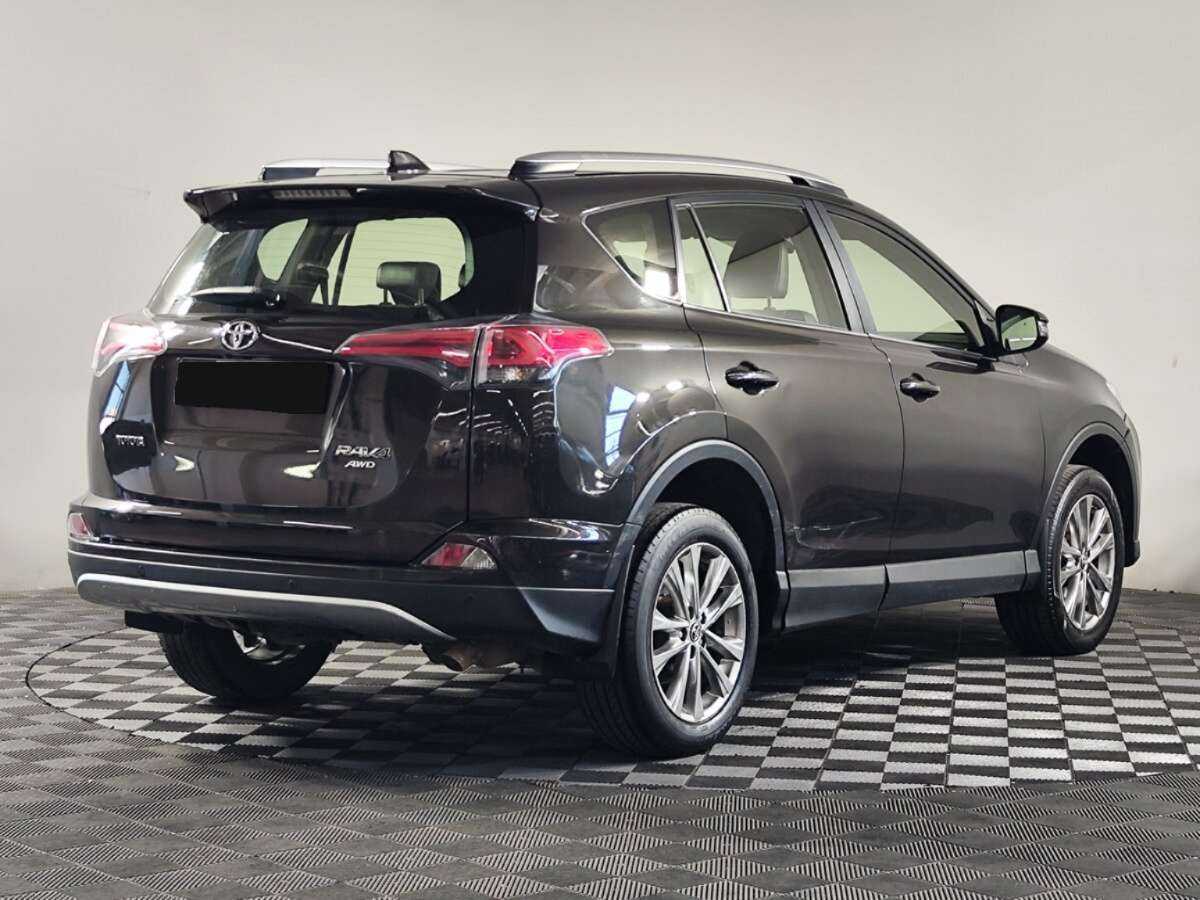 Купить Toyota RAV4 с пробегом. Фото: #2