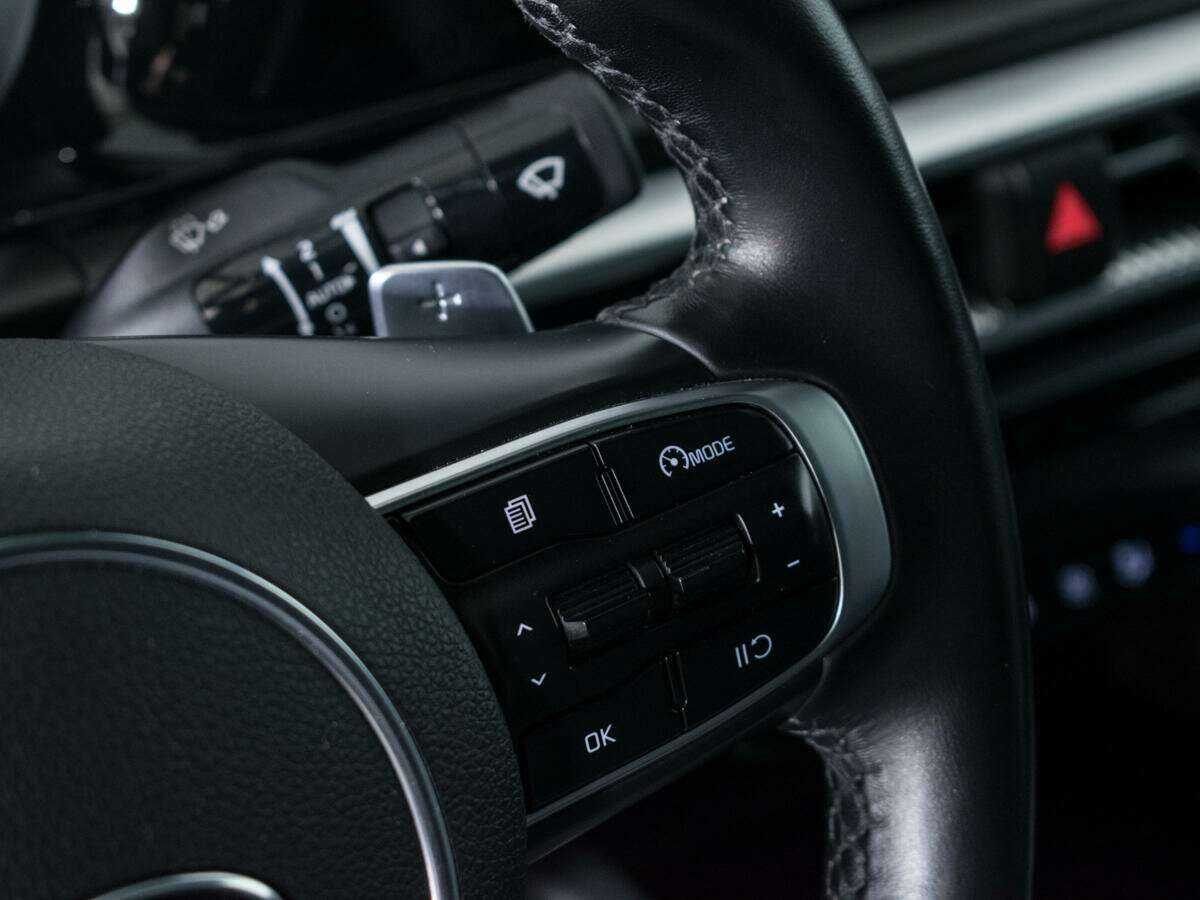 Купить Kia K5 с пробегом. Фото: #17