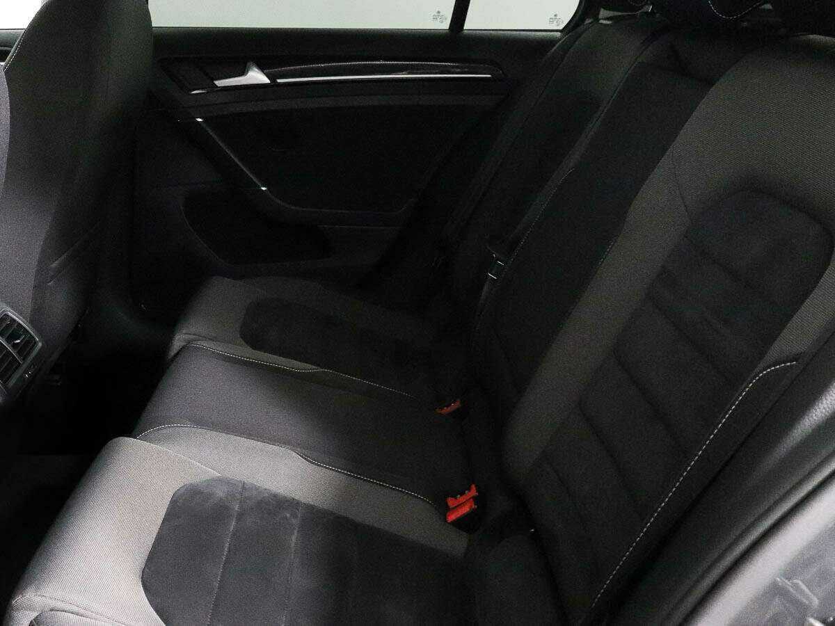 Купить Volkswagen Golf с пробегом. Фото: #7