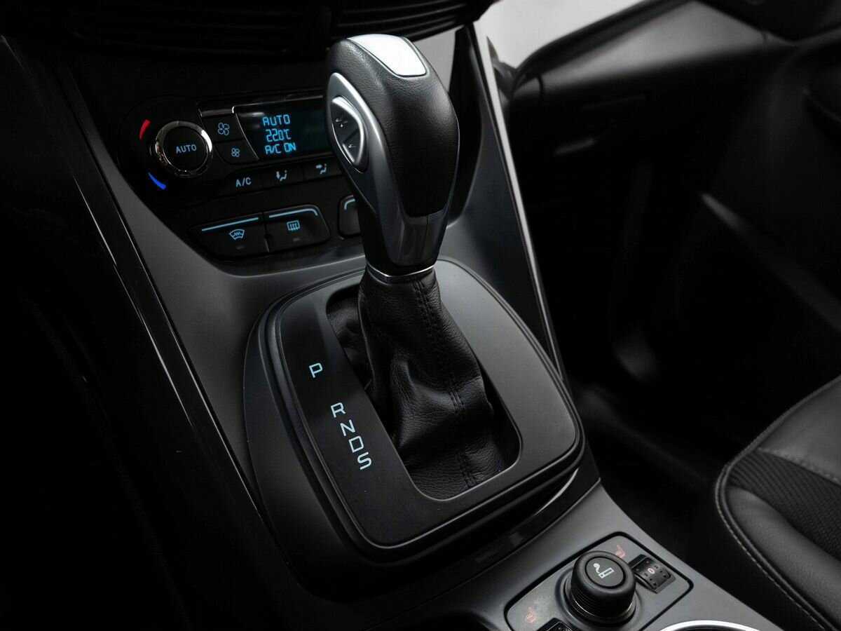 Купить Ford Kuga с пробегом. Фото: #24