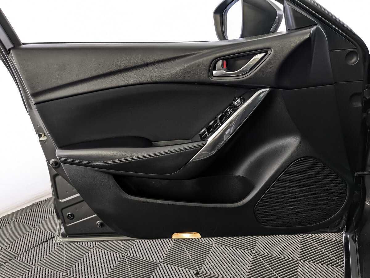 Купить Mazda 6 с пробегом. Фото: #14