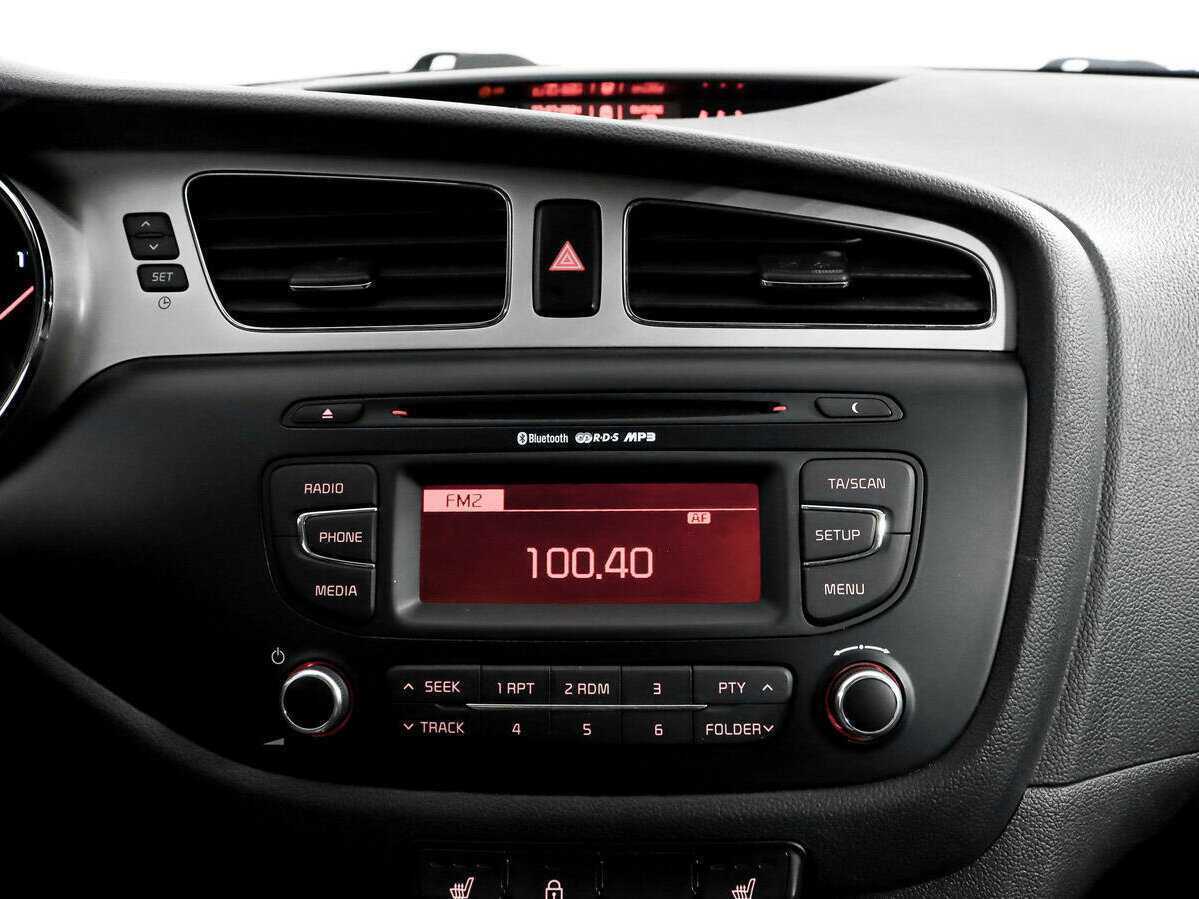 Купить Kia Ceed с пробегом. Фото: #12