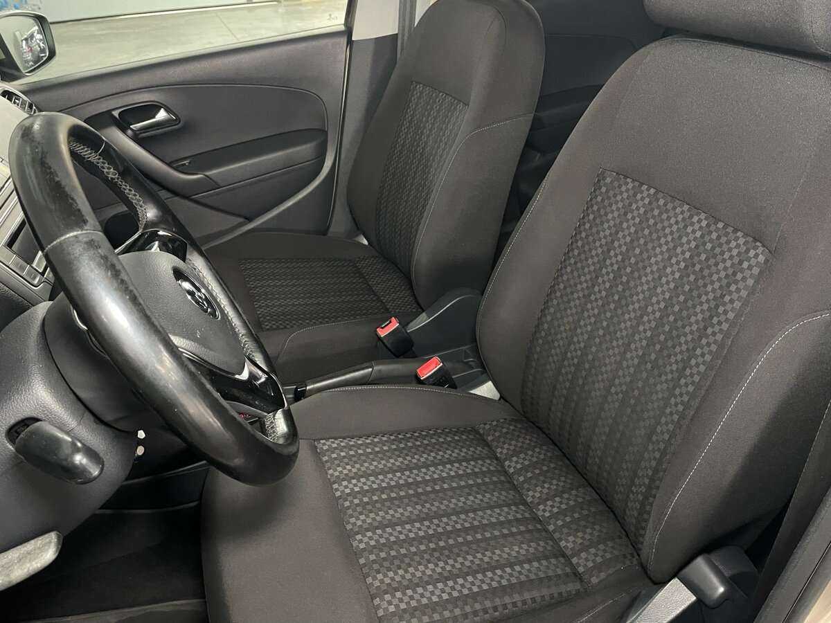 Купить Volkswagen Polo с пробегом. Фото: #10