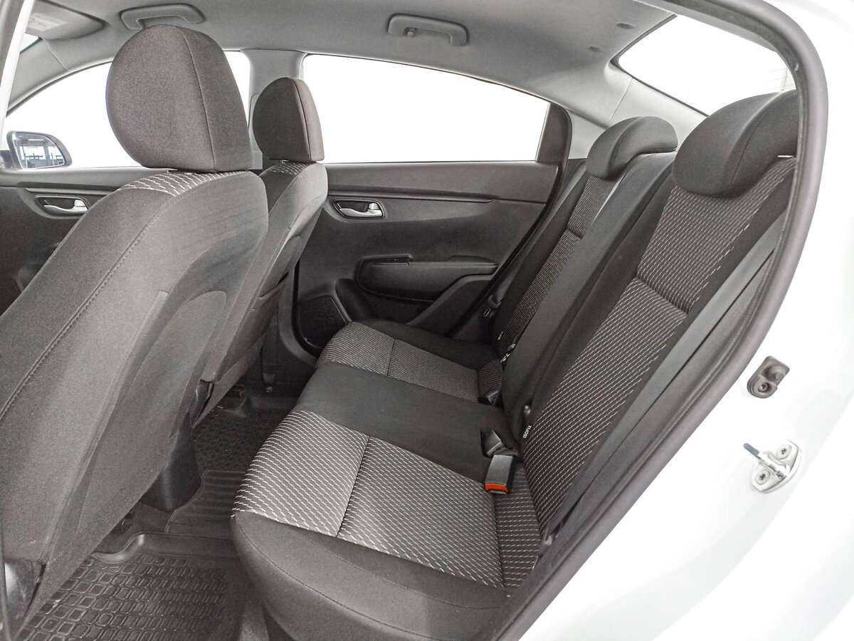 Купить Kia Rio с пробегом. Фото: #9