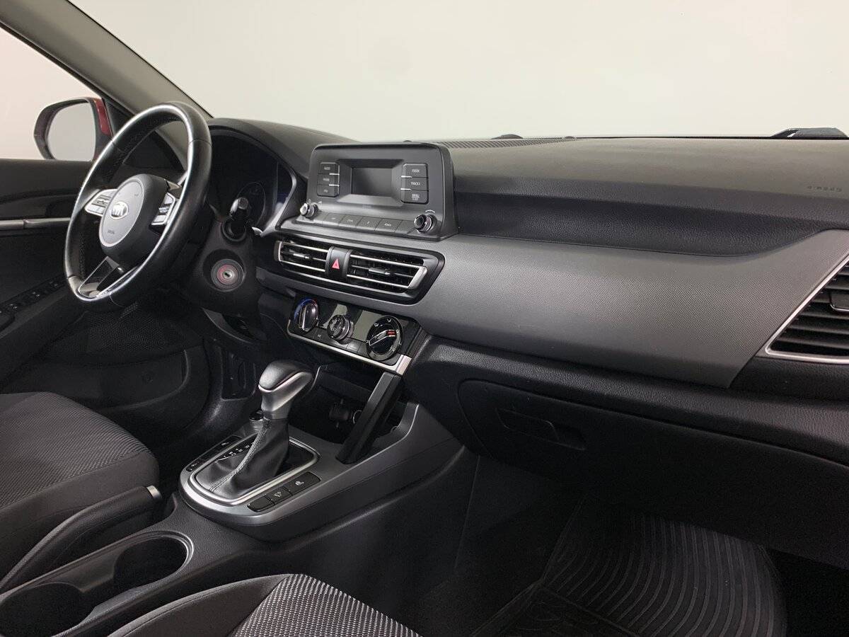 Купить Kia Seltos с пробегом. Фото: #12