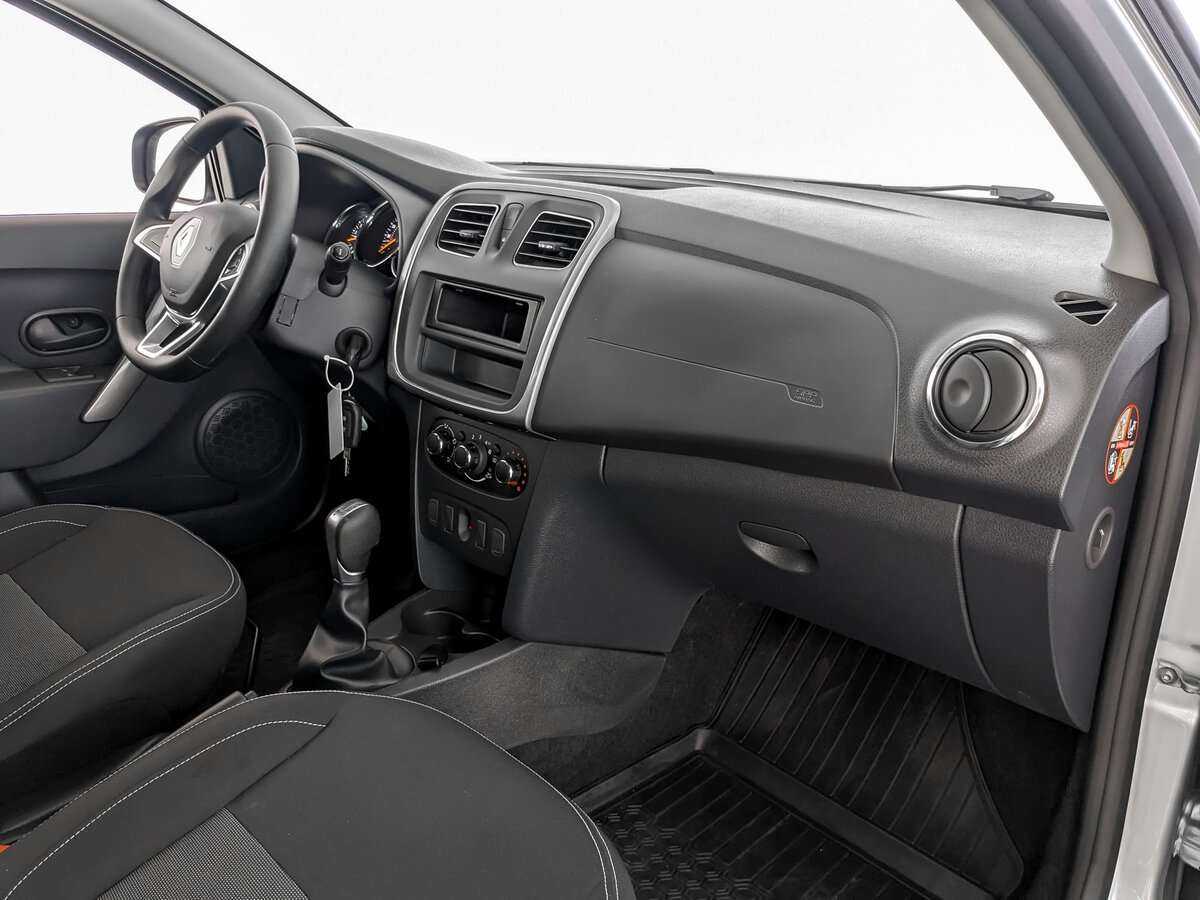 Купить Renault Sandero с пробегом. Фото: #10
