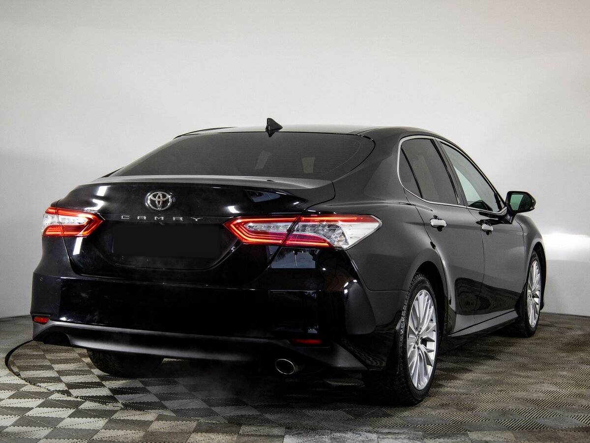Купить Toyota Camry с пробегом. Фото: #3