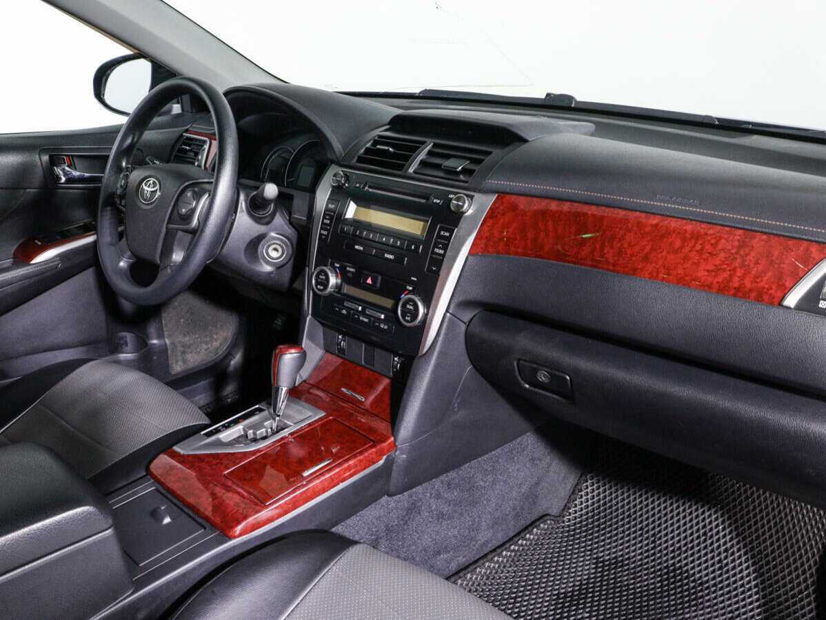 Купить Toyota Camry с пробегом. Фото: #8